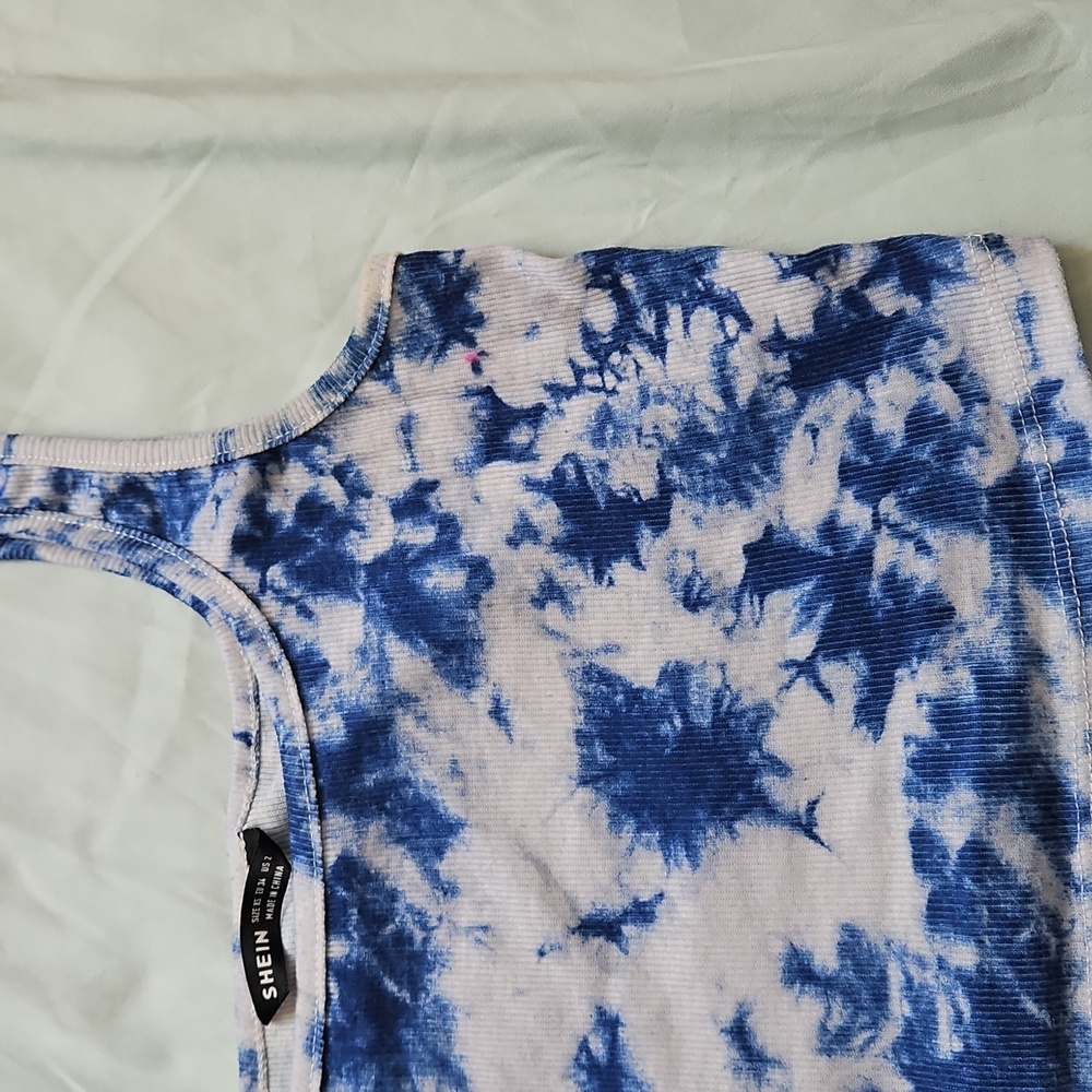 Shein Blue Tie-Dye Women's Crop Top, Size XS - Picture 3 of 5